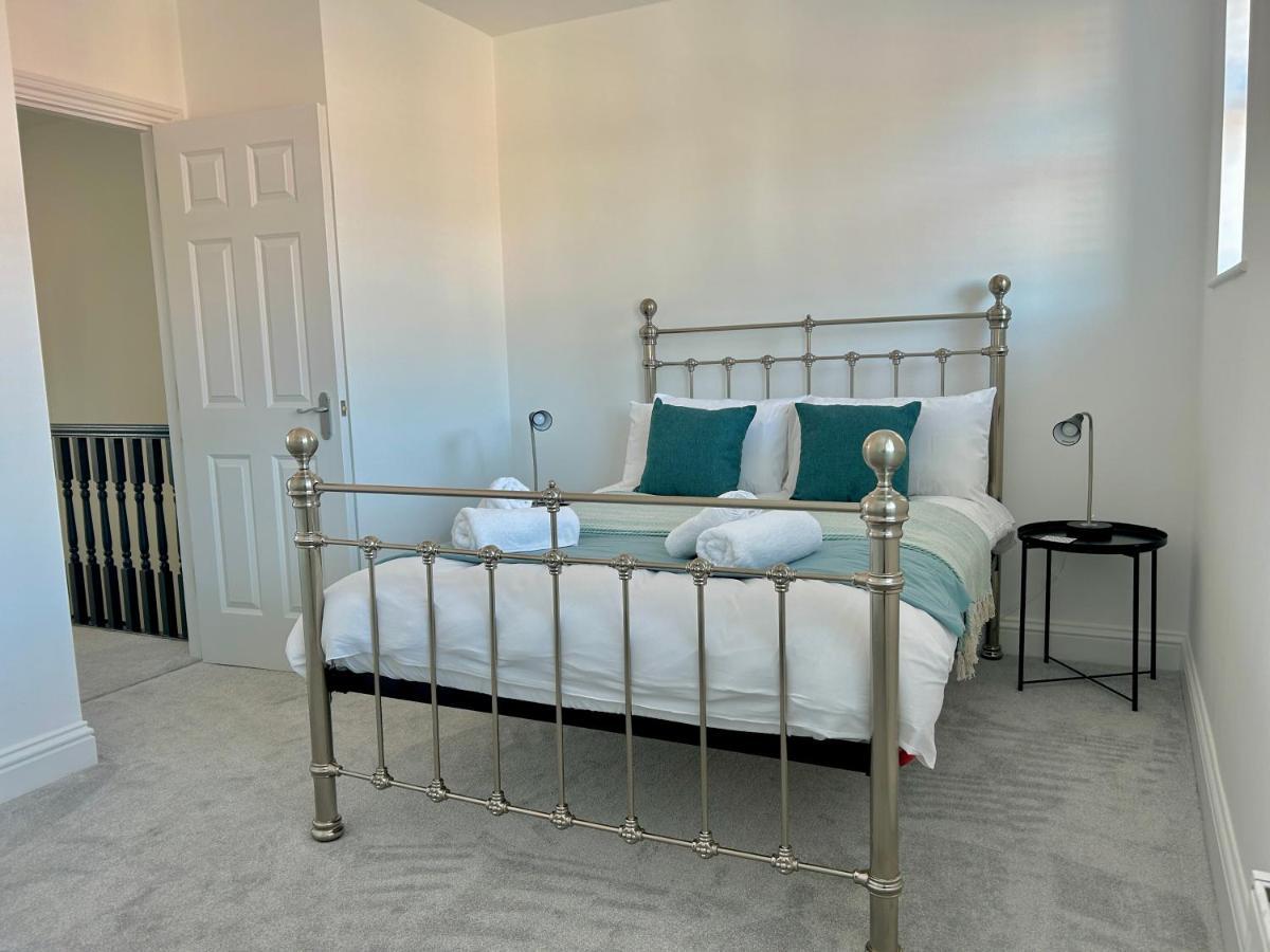 The Town House, Whole House Suitable For Contractors And Families Market Harborough Extérieur photo
