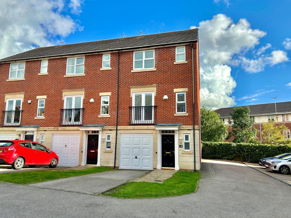 The Town House, Whole House Suitable For Contractors And Families Market Harborough Extérieur photo