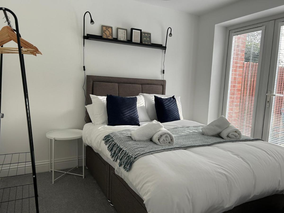 The Town House, Whole House Suitable For Contractors And Families Market Harborough Extérieur photo